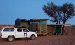 Venus with roof tent Hilux